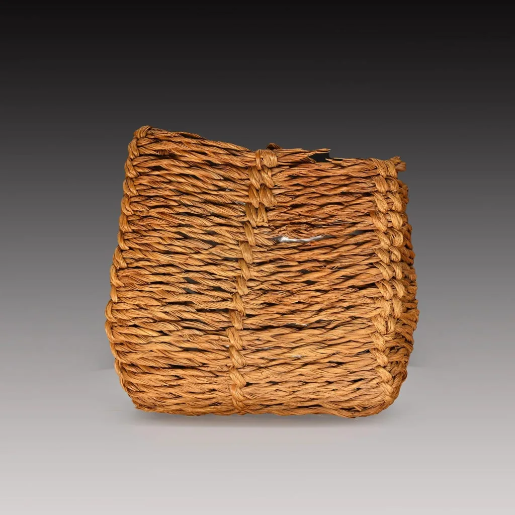 A small Egyptian Woven Basket, New Kingdom, ca. 1570 - 1070 BCE. (Source)