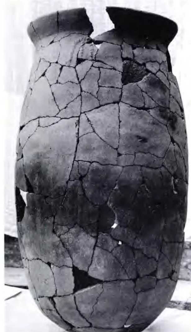 Pre-Aksumite Jar Found At Kidane Mehret. Source: Archaeology at Aksum, Ethiopia, 1993-7 Volume II, pg 308
