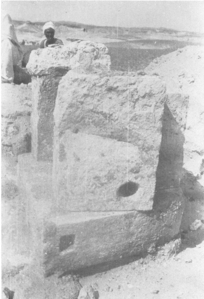 Anchors of ships found at Mersa Gawasis, dated to the reign of Sensuret I. Source: THE RECENTLY DISCOVERED PORT ON THE RED SEA SHORE, PLATE XI.