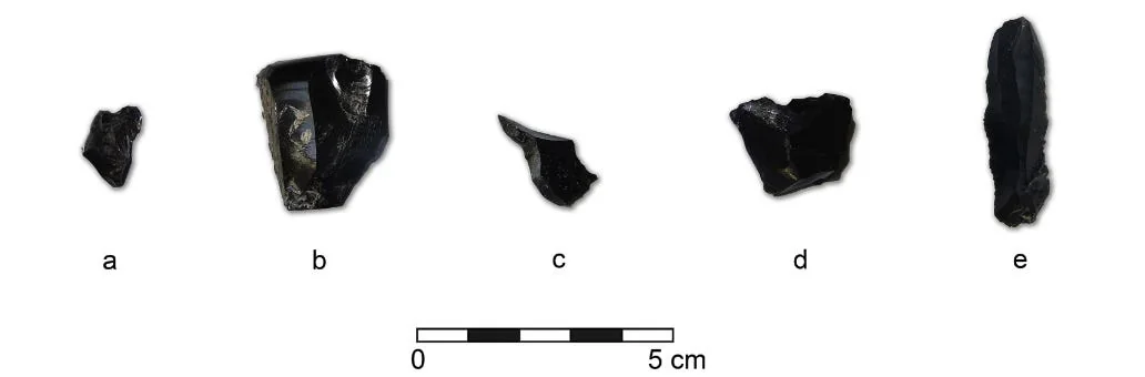 Obsidian Artefacts from Wadi Gawasis. Source: The provenance of obsidian artefacts from the Middle Kingdom harbour of Mersa-Wadi Gawasis, Egypt, and its implications for Red Sea trade routes in the 2nd millennium BC (Lucarini et al 2020), pg 4.