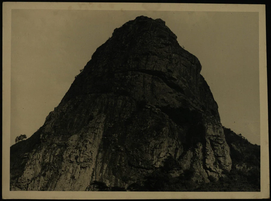 Laboratorio Fotogratico Govenatoriale dell'Eritrea. Adua. Il monte Rajo