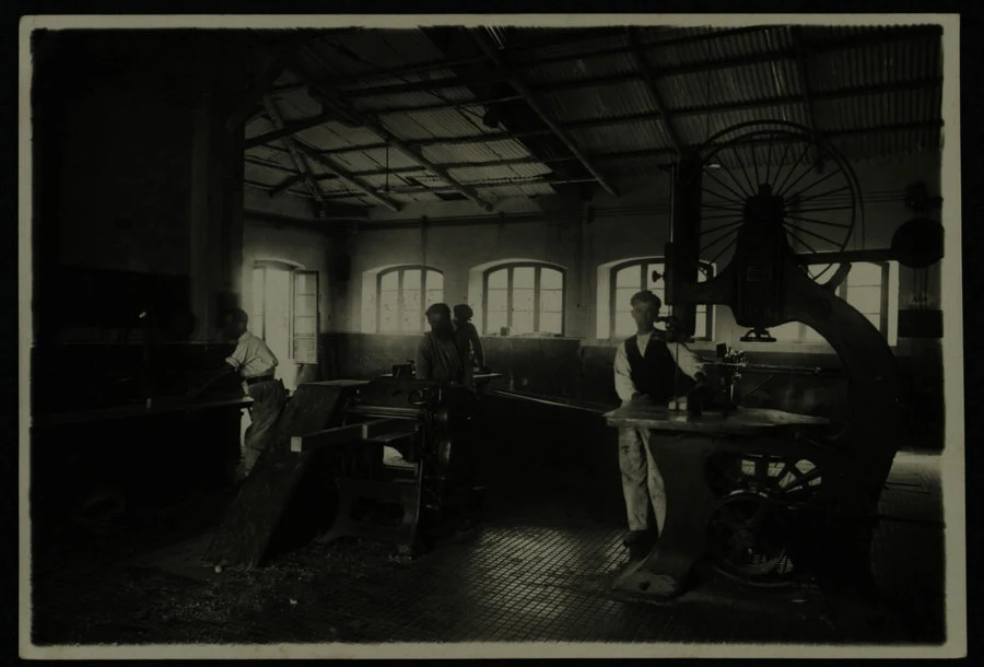 Asmara e Senafè. Officine e laboratori del comando Genio (selleria; falegnameria; armeria; fornace)