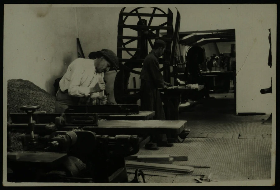 Asmara e Senafè. Officine e laboratori del comando Genio (selleria; falegnameria; armeria; fornace)