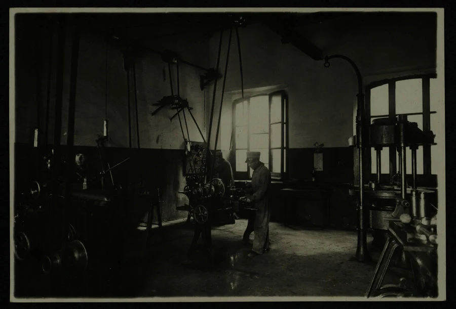 Asmara e Senafè. Officine e laboratori del comando Genio (selleria; falegnameria; armeria; fornace)