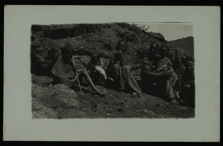 Passo Falagà, Enda Atzalà Chercos, Axum. Gruppi familiari. 1936