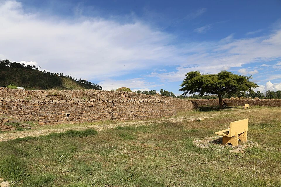 A second view along the exterior walls of Dungur.