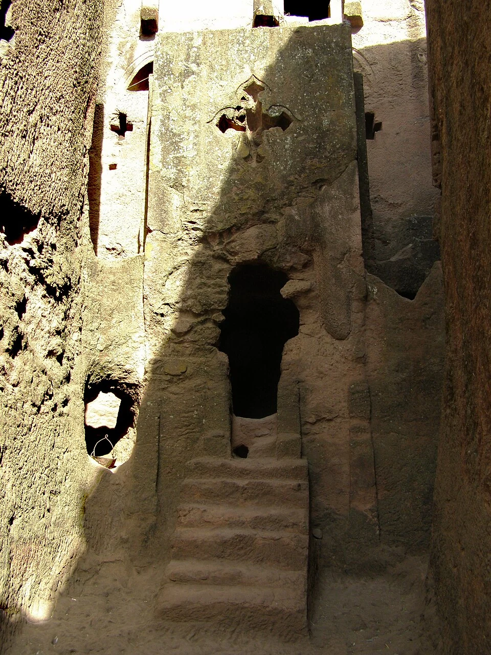Tomb of Adam, Lalibela: oblique view of the rock-cut enclosure.