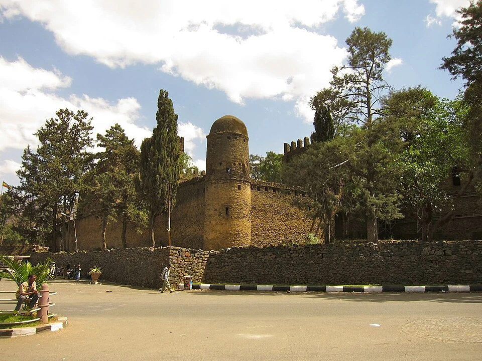 Fasil Ghebbi: perimeter wall and rounded corner tower.